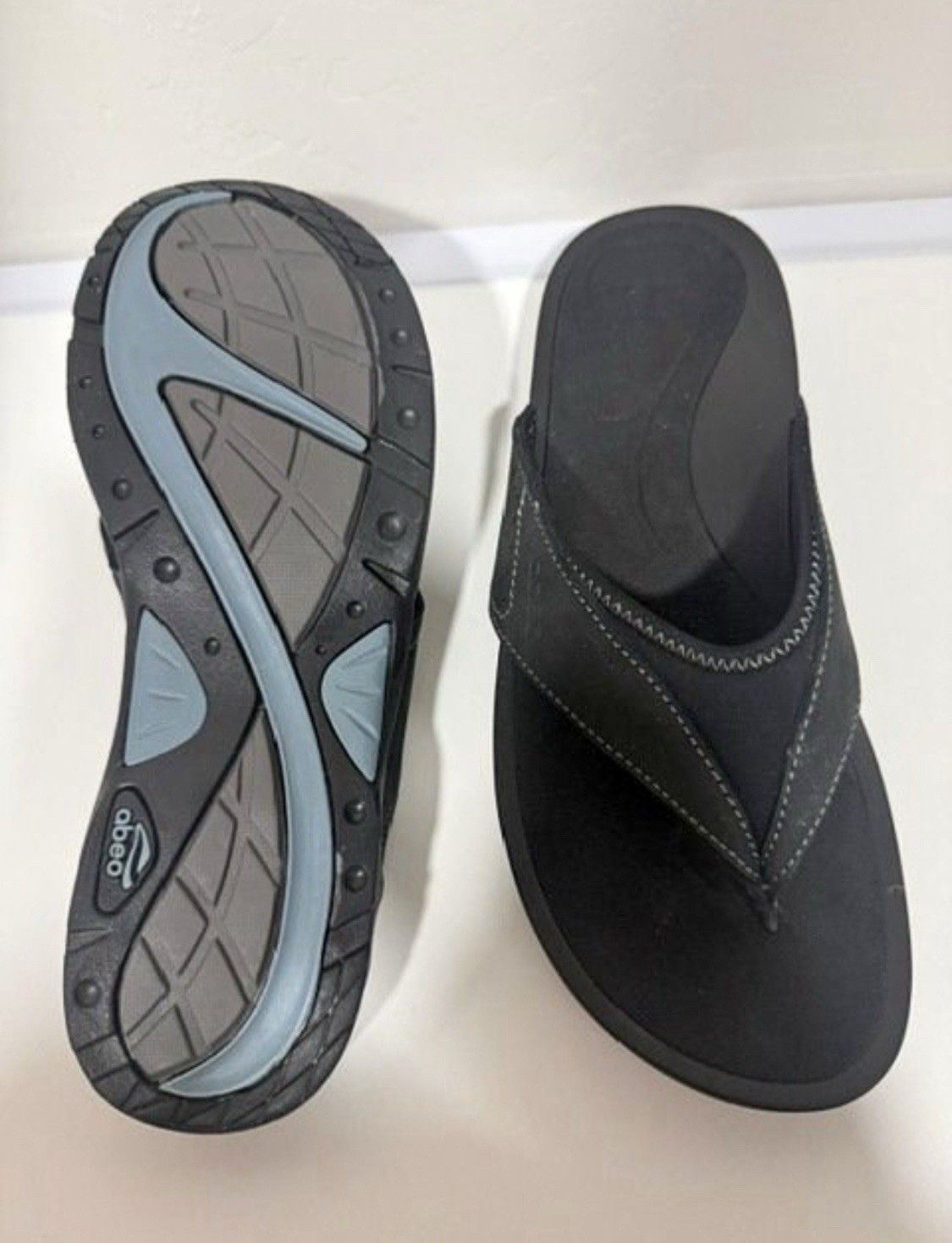 NEW!! ABEO BALBOA Women’s Sandals Black Leather Thong Flip-Flop Orthotic Sz 9N