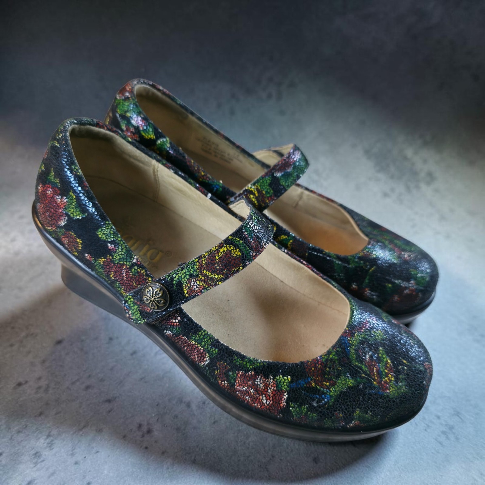 Alegria Paloma Womens Size 7.5 Mary Jane Shoes Black Floral Rose Leather