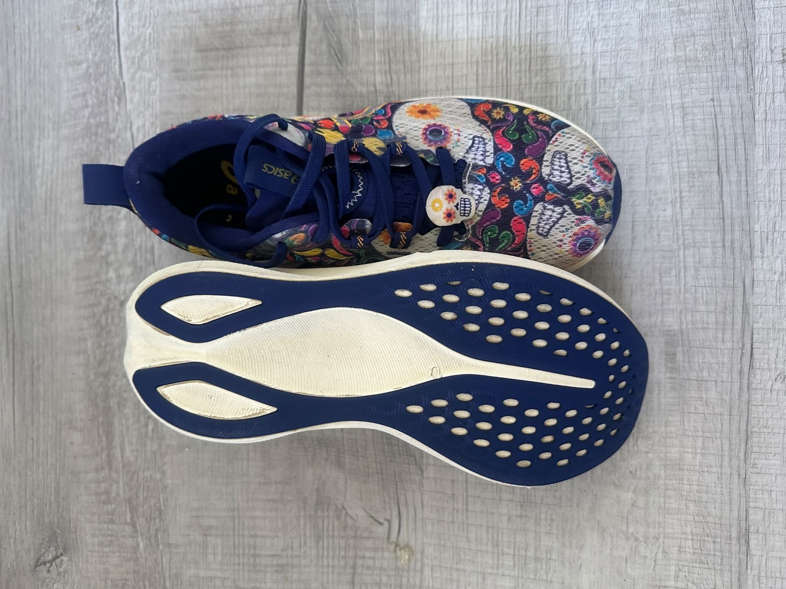 ASICS Men’s Low Top Lace-Up Cushioned Running Sneakers Sugar Skull Multicolor