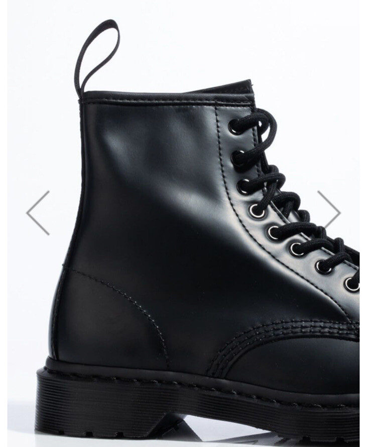 Dr martens 1460 MONO SMOOTH LEATHER LACE UP BOOTS Size 9 Women 8 Men