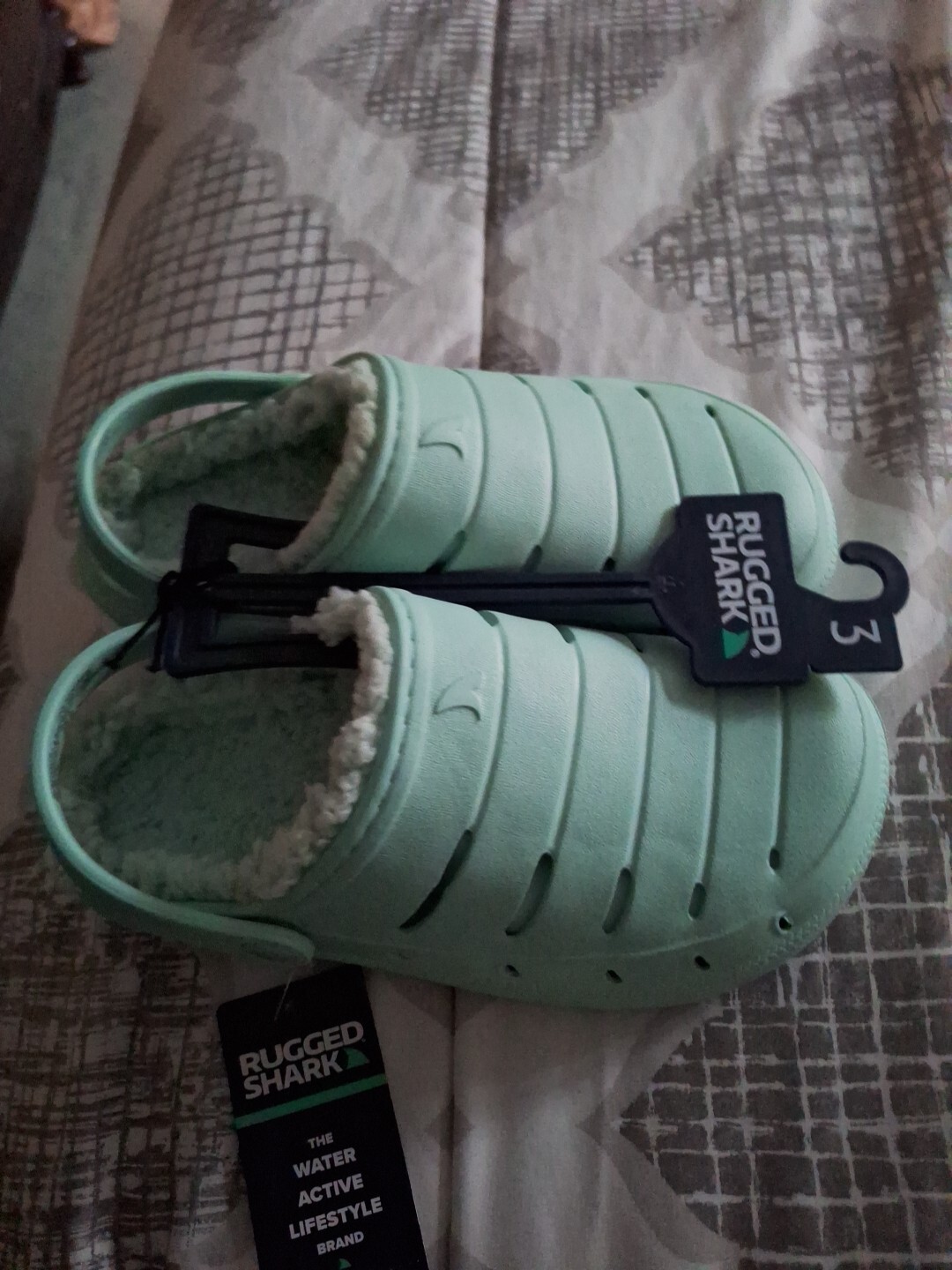 These Rugged Shark clogs are perfect for your little girl’s casual winter and…