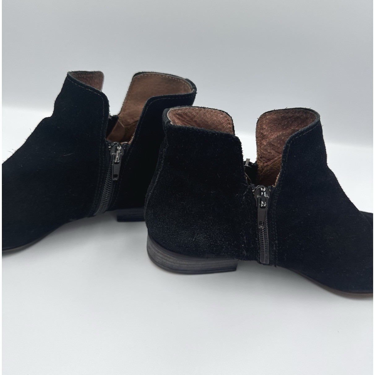 Eric Michael Suede Leather Zip Ankle Isabella Boots Womens Size 37 Black Comfort