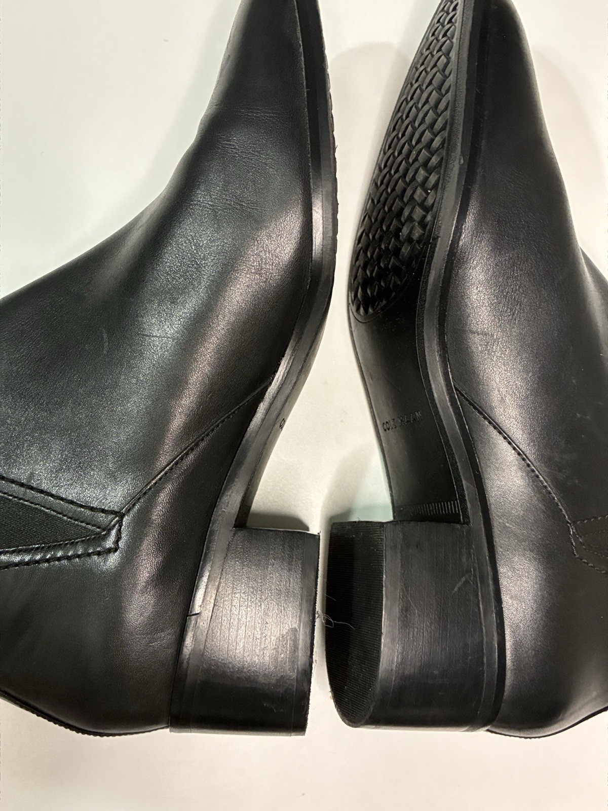 Cole Haan Black Leather Chelsea Ankle Booties Elastic Gore Pointed Toe 9.5B