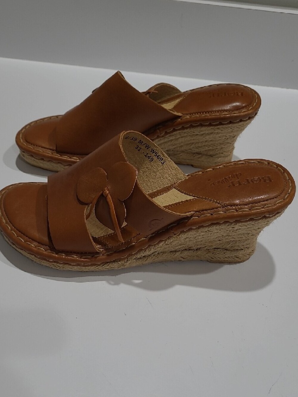 Born Drilles Leather Slide Wedge Sandals in Brown – Size 8 (39 EU)
