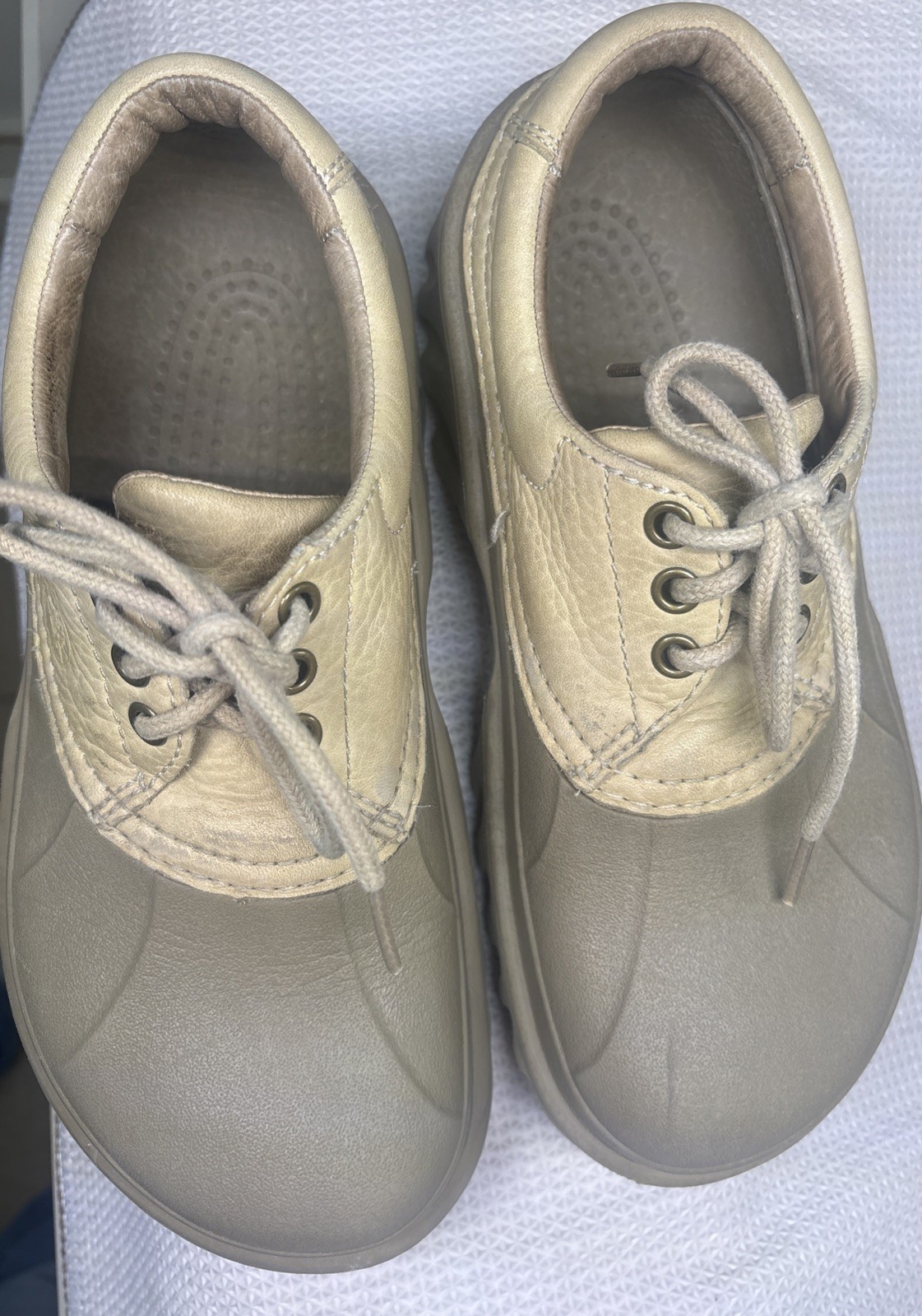 Crocs Axle All Terrain Rubber Duck Boat Leather Shoes Unisex Tan Men 6 Women 8