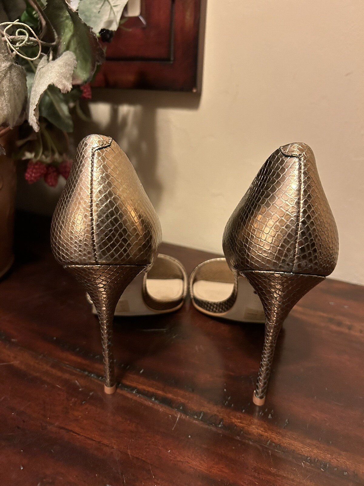 Buffalo London Heels~Metallic Bronze Stiletto Shoes~4.25 heel~Leather~EU 39 US 8