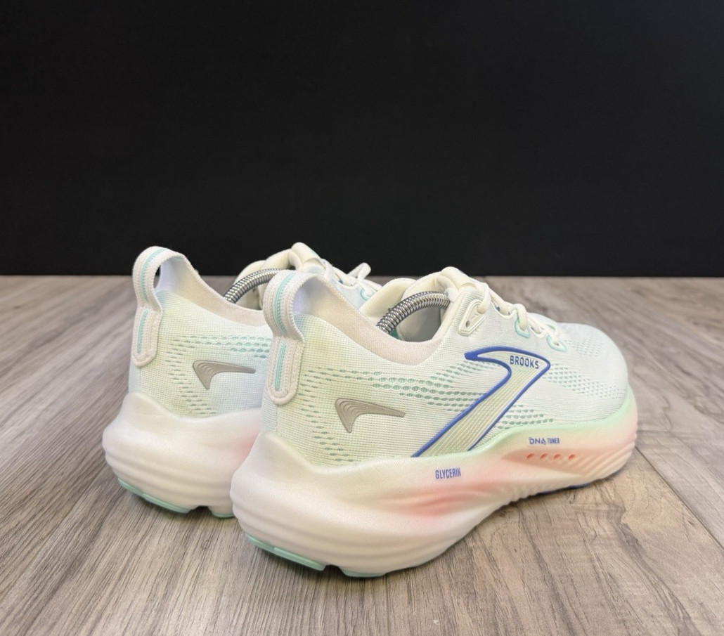 Brooks Glycerin 22 White Limpet Shell Women Running Size 10 1204341B110 NEW