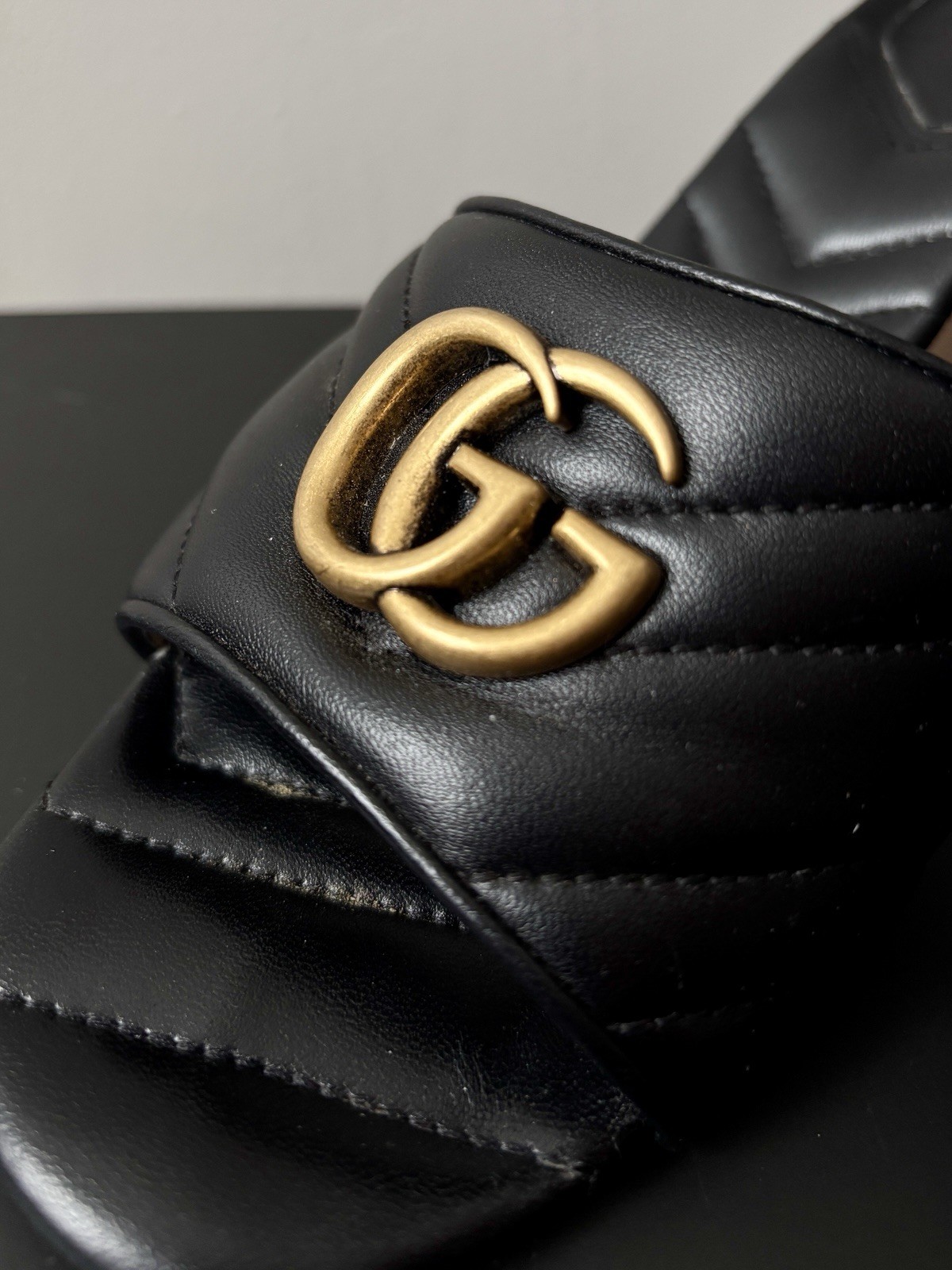Gucci Nappa Matelasse GG Marmont Black Quilted Leather Heel Sandals Size 9