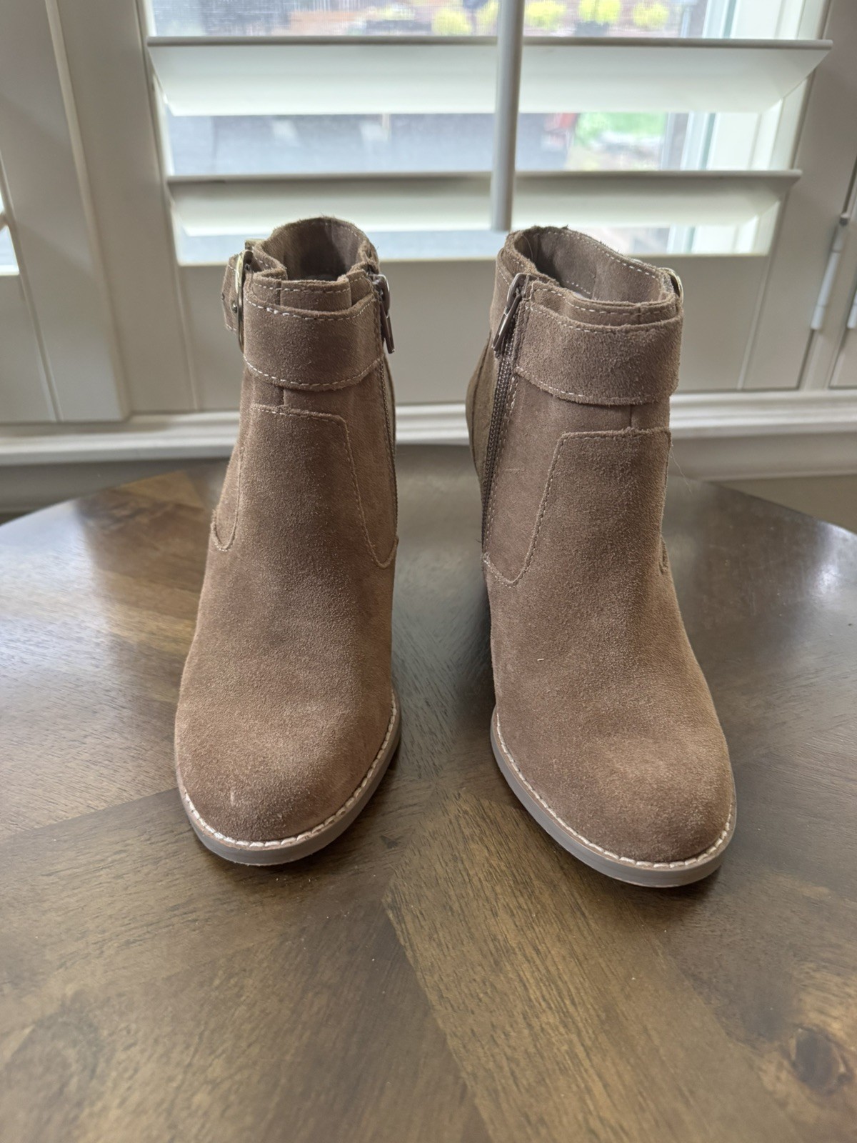 Sole/Society or SO-PEYTAL Brown Suede Wedge Ankle Bootie, Size 5, Round Toe