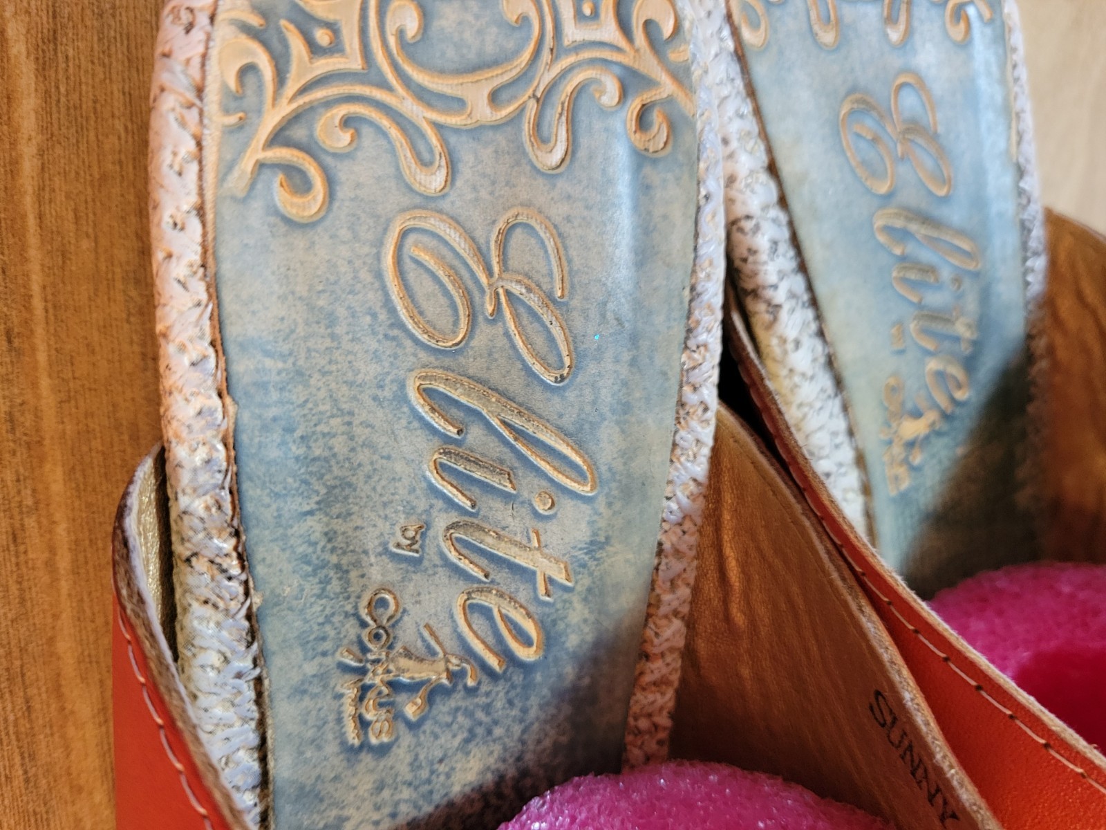 Elite By CORKYS Multicolor Leather Wedge Sandal Sz 10 Style Name: Sunny. Clean