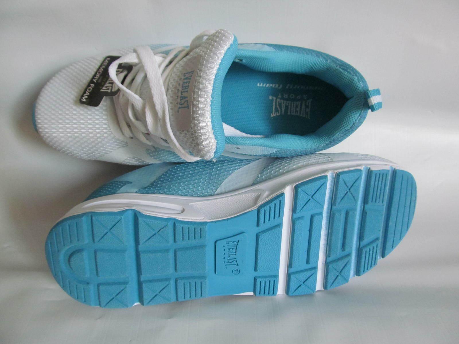NWB Everlast Sport Womens 6.5 M Blue/White Mesh Comfort Lightweight Sneakers