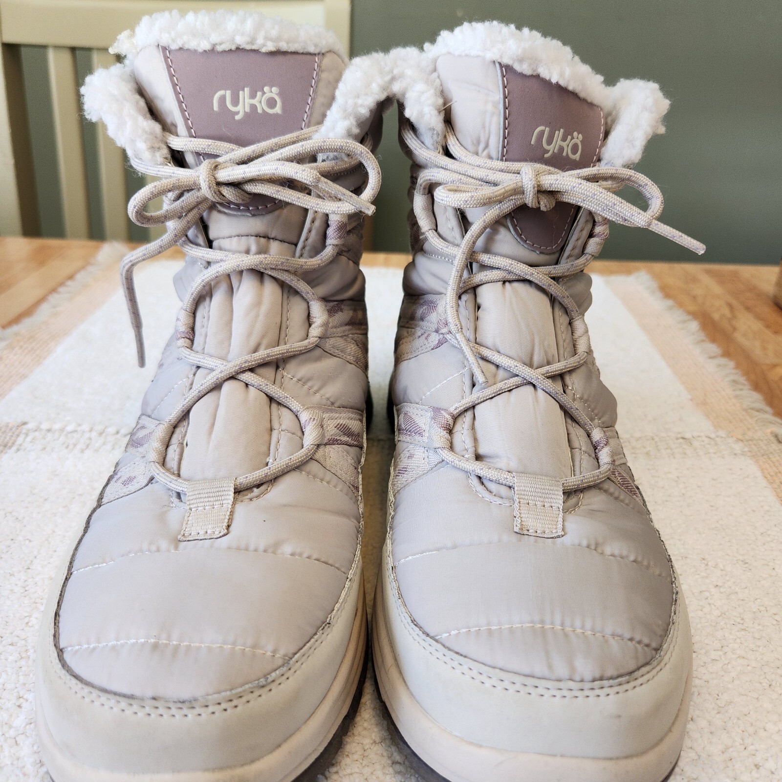 RYKA AKRON LADIES SIZE US 9.5 WINTER BOOT LACE UP TIE GRAY & PURPLE, EXCELLENT!