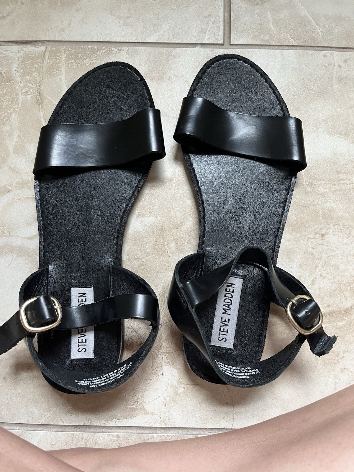 Steve Madden Black Leather Strappy Sandals, Size 7.5, Excellent Condition