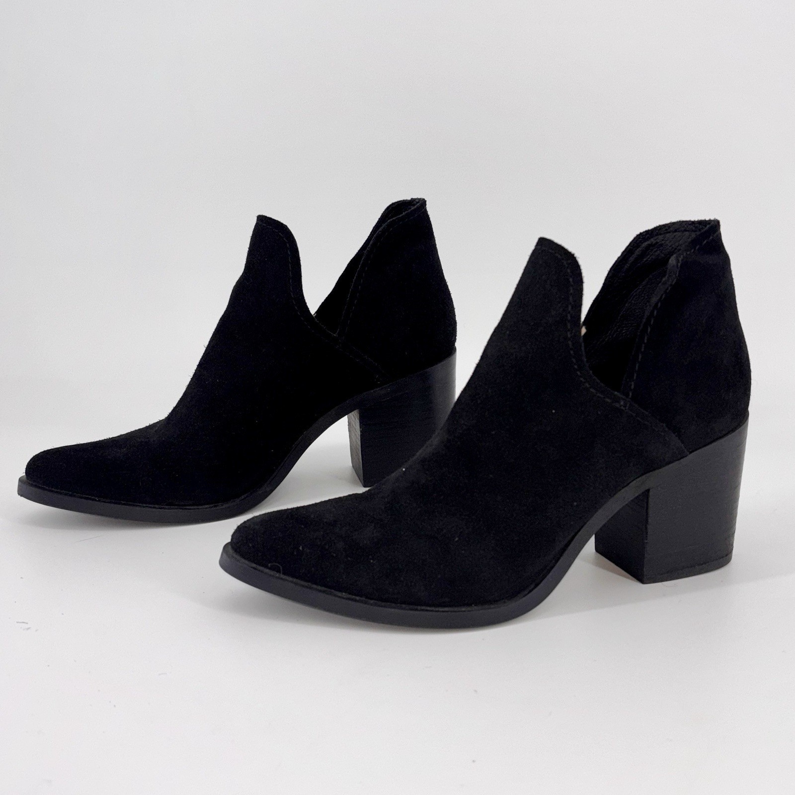 Steve Madden Prezzie Boots Booties Shooties 9.5 Black Suede Cut Outs Boho Artsy