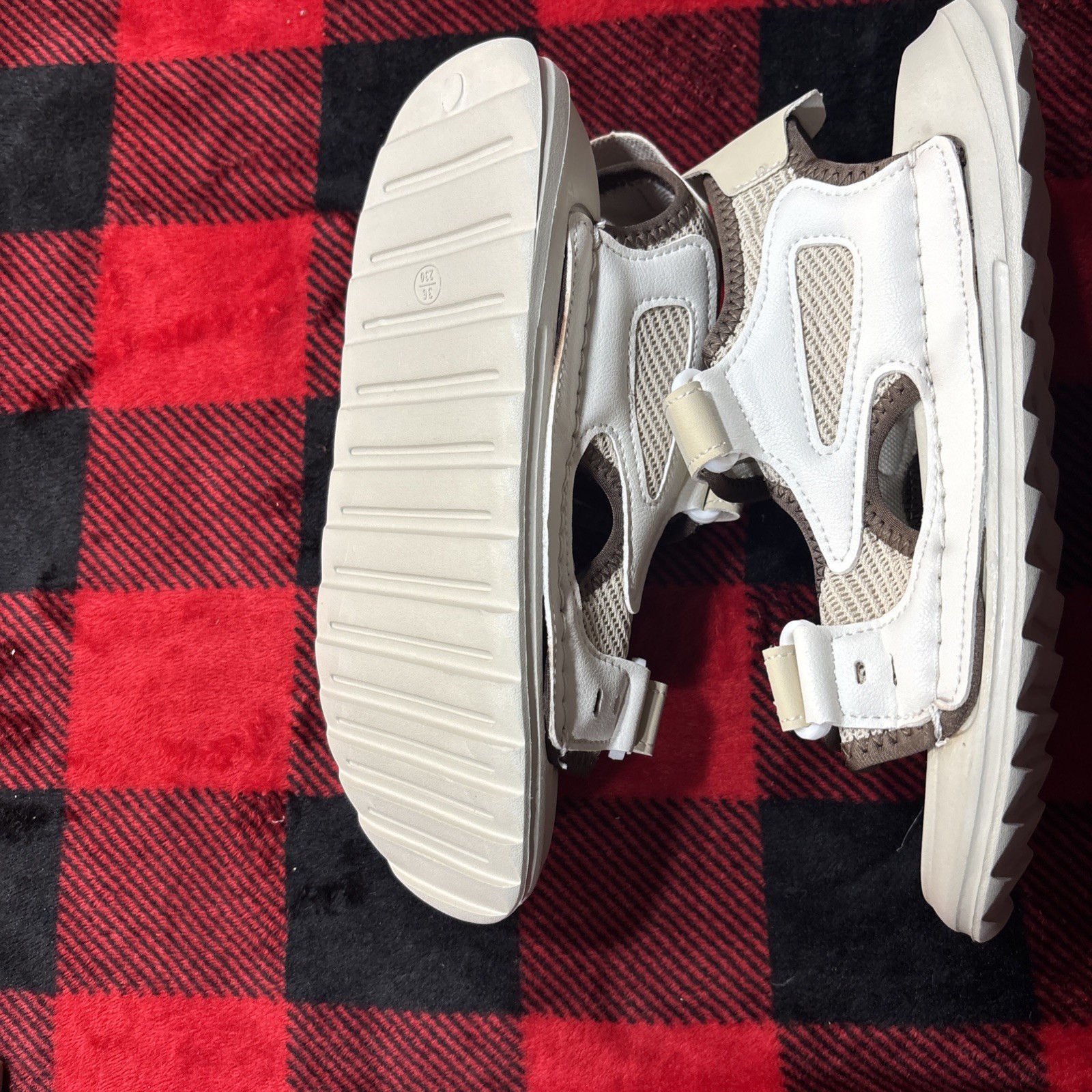 Shoes 1996 Size 36/230 Or 6US