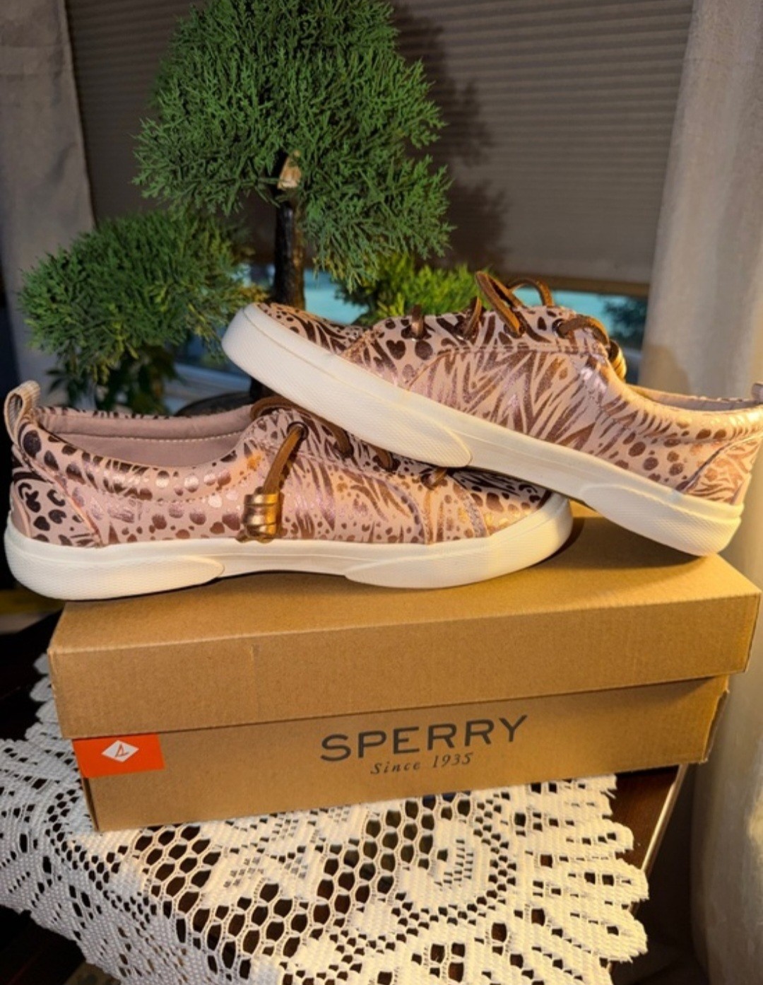Sperry Pier Wave LT Memory Foam Sneakers Metallic Animal Rose.