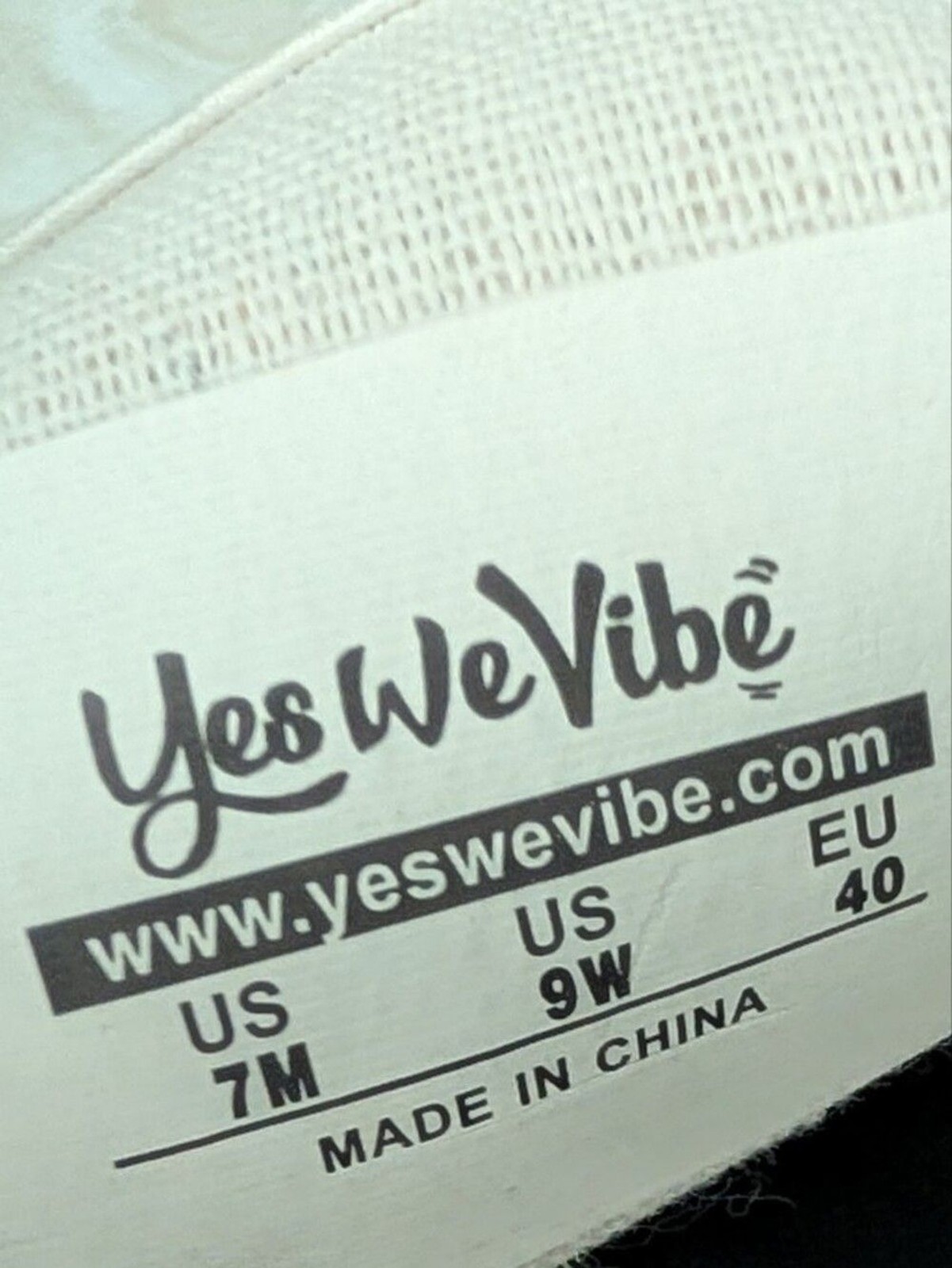 Yes We Vibe Casual Low-Top Graphic Lace-Up Sneakers – Multicolor Woman’s Sz 7
