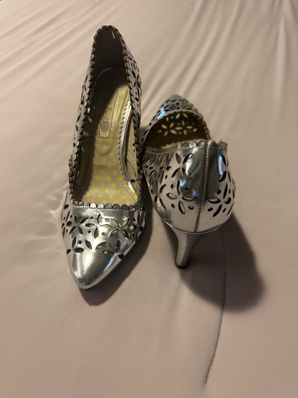 Boden Women’s Silver Leather Cut-Out Scalloped Pointed Toe Slip-On Pumps US 6