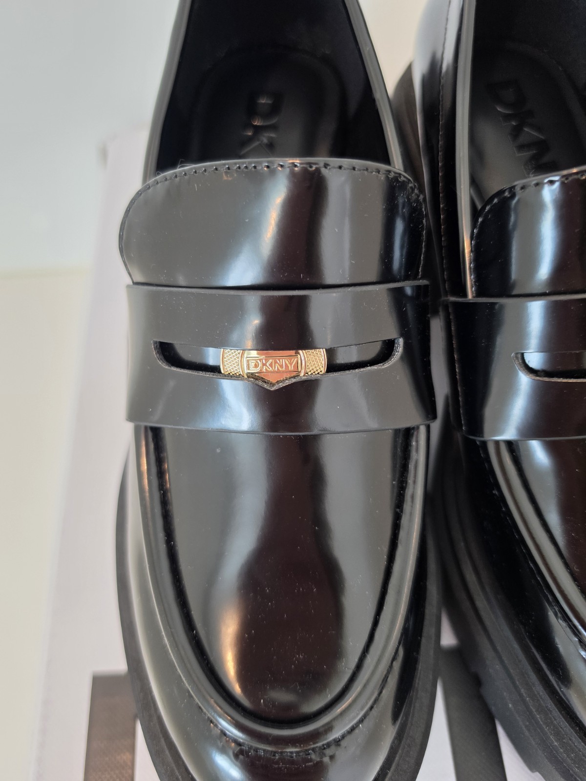 DKNY Women’s Texas Heeled Platform Loafers Black Size 7 M