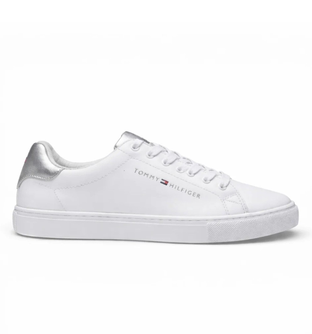 New Tommy Hilfiger Lyan Women’s Logo Low-Top Sneakers – White / Silver – US 10M
