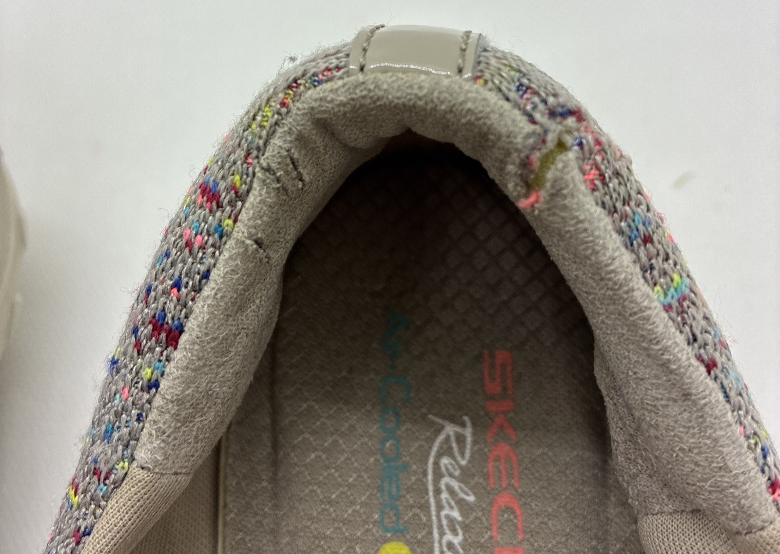 Skechers Slip on Casual Comfort Raggae Fest Wicker Sz 6 Beach Weekend Travel