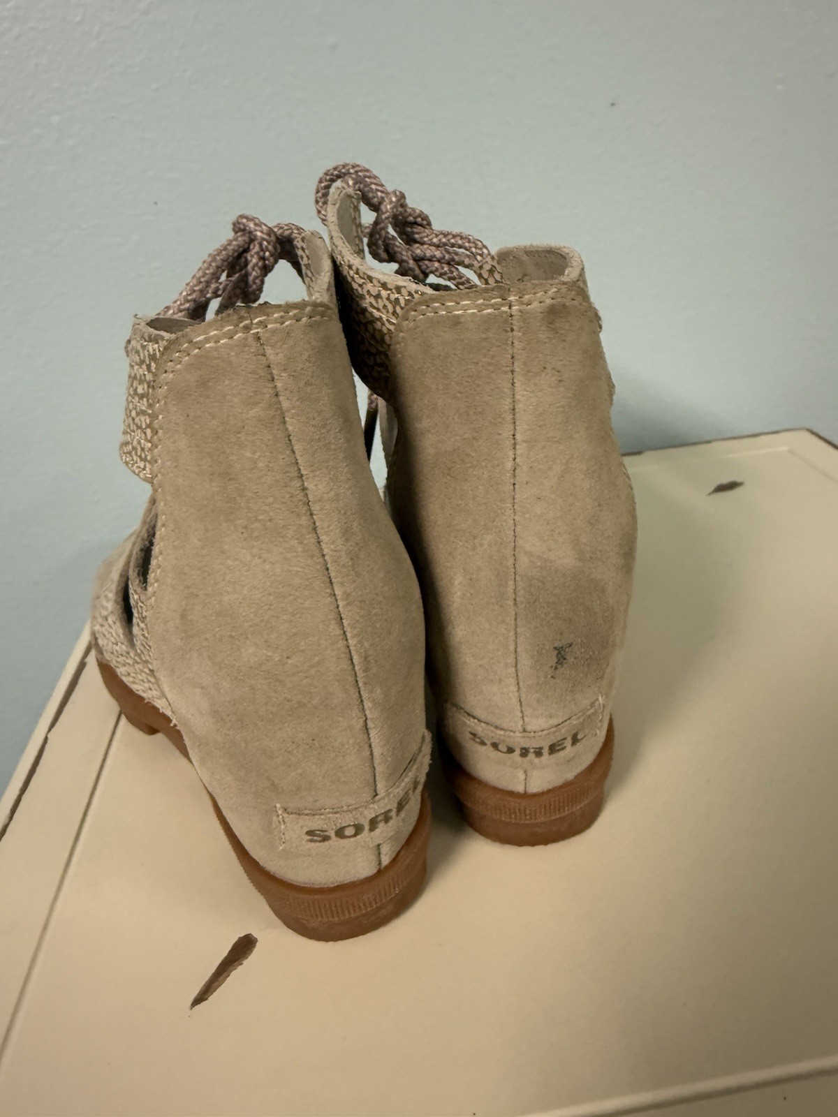 SOREL Women’s Beige Suede Strappy Lace-Up Flat Sandals Casual Travel US 7
