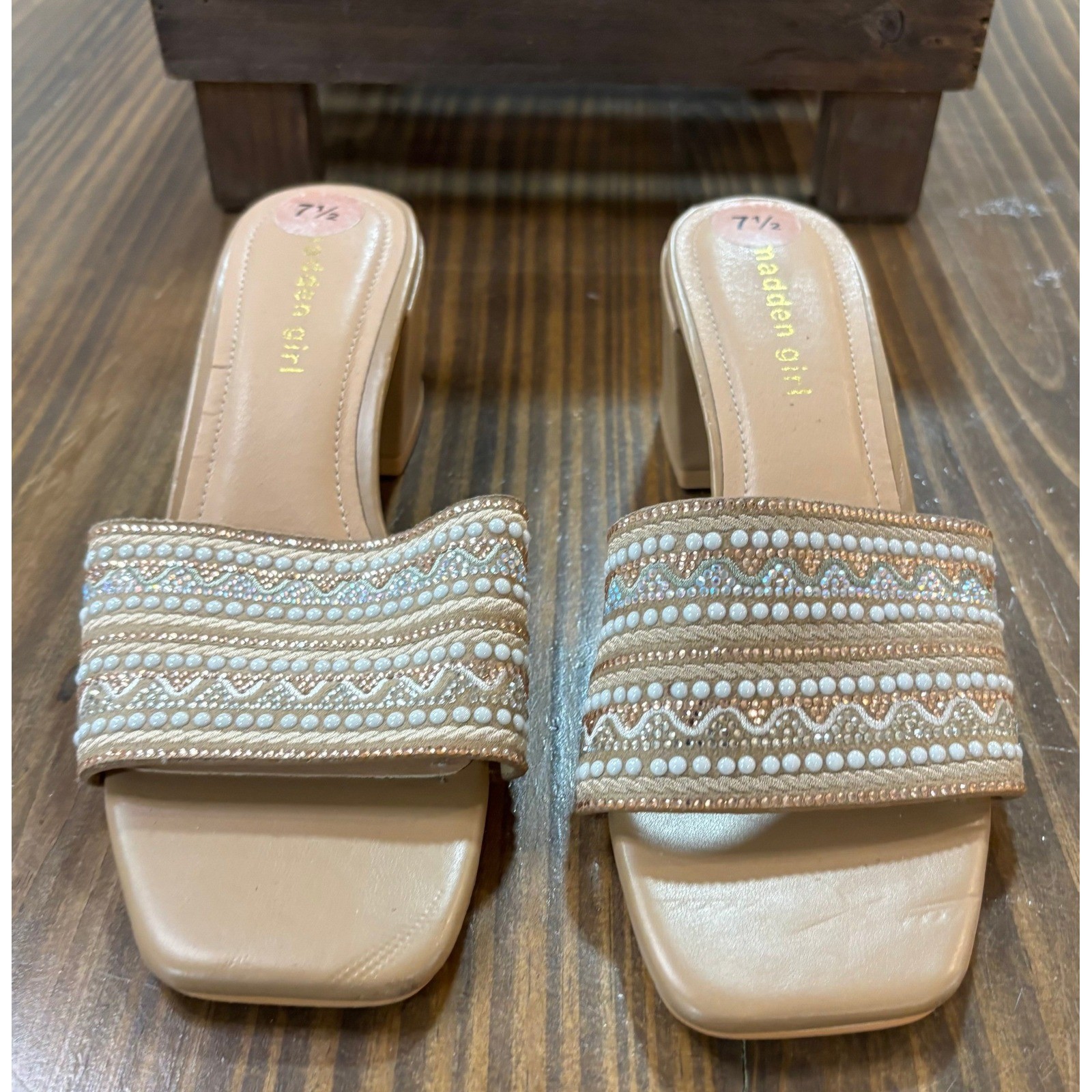 Madden Girl Womens Tan Beaded Rhinestone Block Heel Slide Sandals Size 7.5 Mule