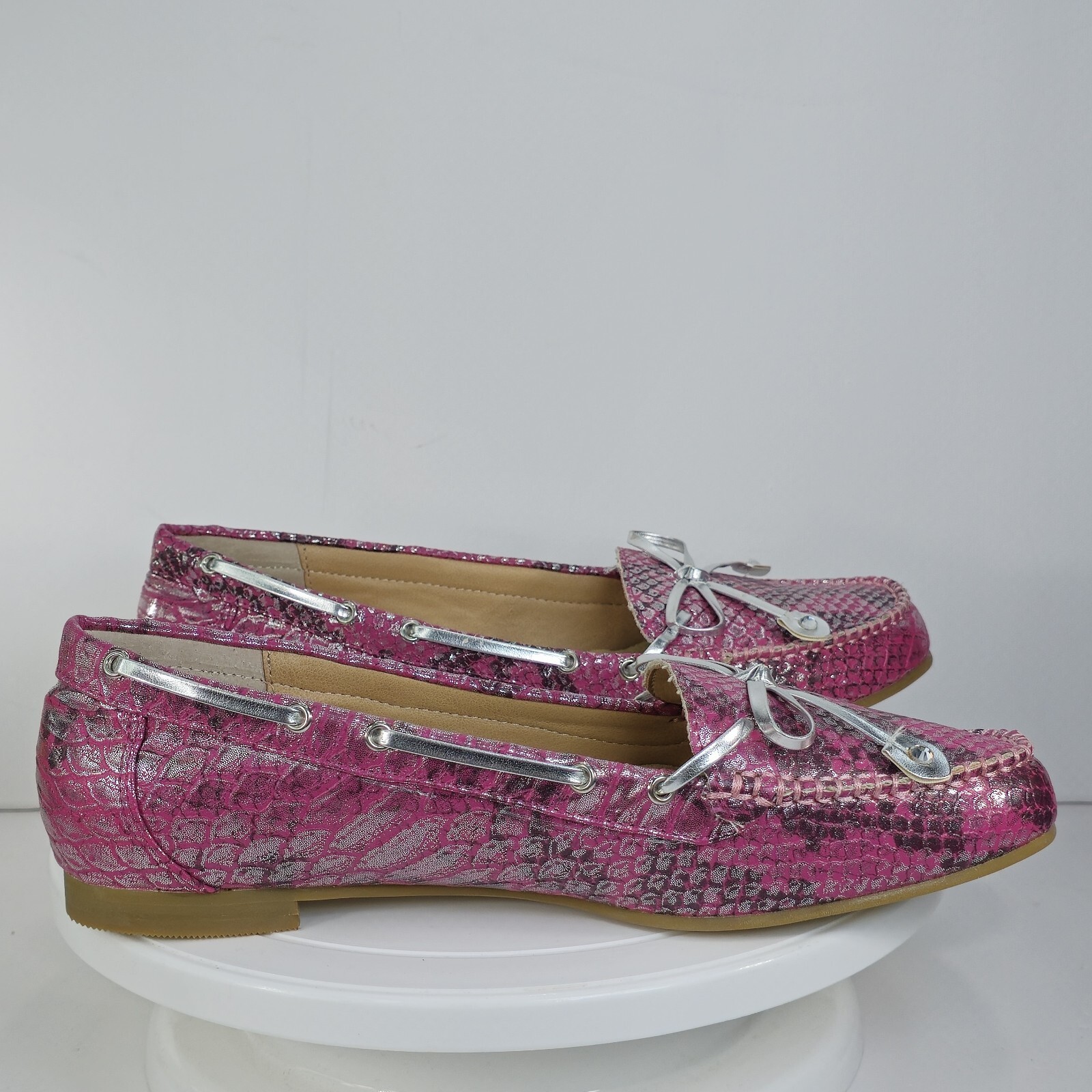 JOAN BOYCE WOMENS 10M PINK SNAKESKIN PRINT RHINESTONE ACCENTED BOW LOAFER SHOES