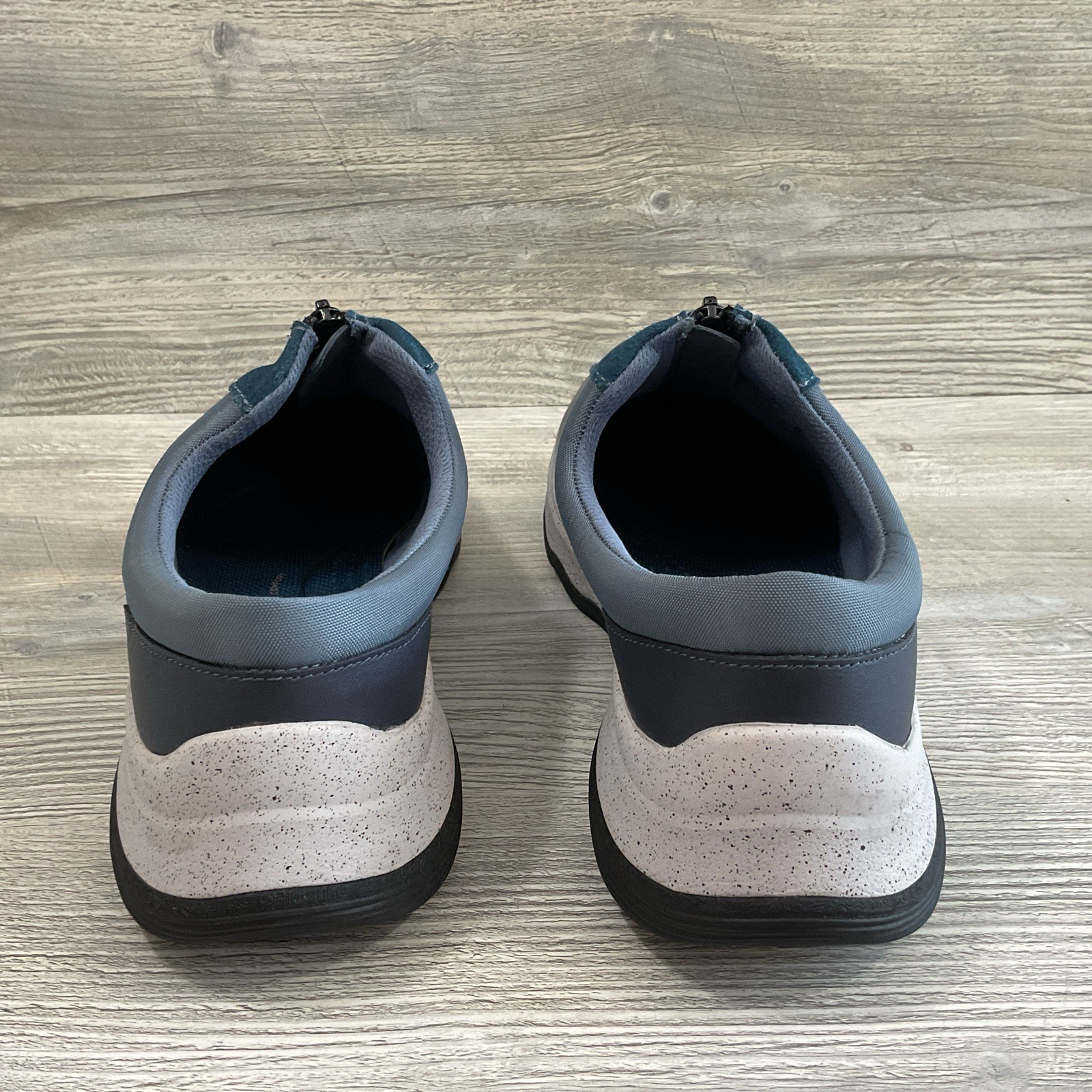 Clarks Jaunt Way Casual Slip-on Sneaker Shoes Blue Suede Women’s Size 11 M NEW