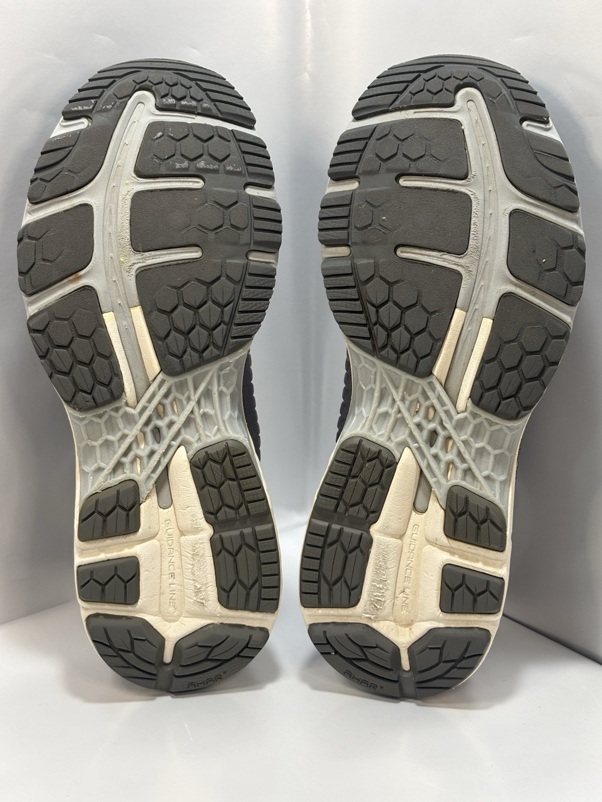 ASICS GelKayano 25 Running Womens Size 7.5 Grey Sneakers Athletic Shoes 1012A026