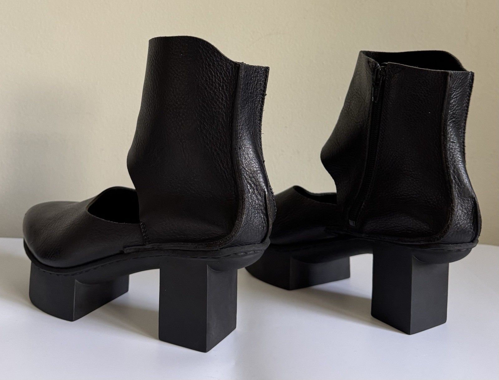 Trippen Happy Collection Split Platform Leather Ankle Boot with Cutout EU 41