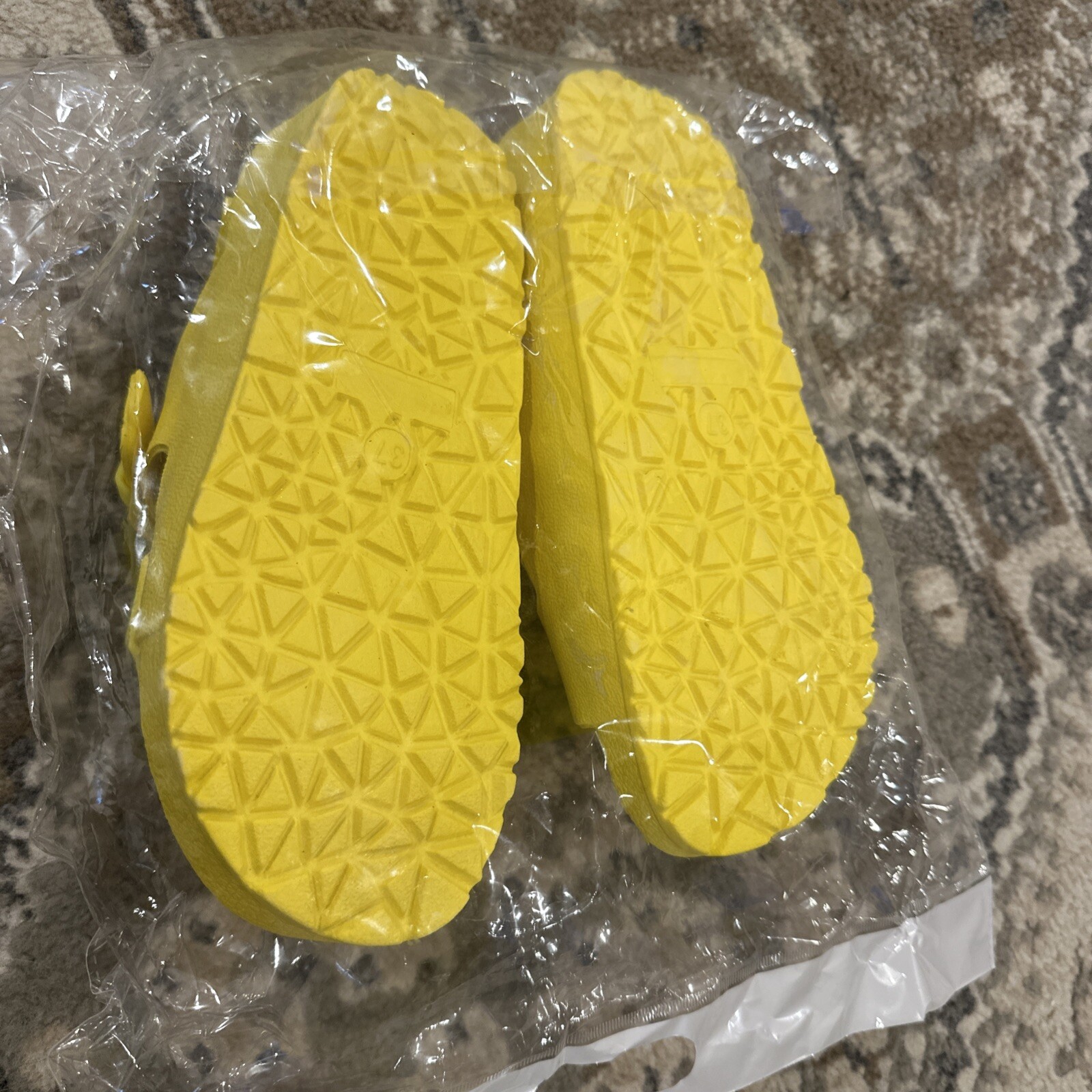 happyo 2 Strap EVA Sandal Slide Yellow Illumination Mens 4 Womens 6