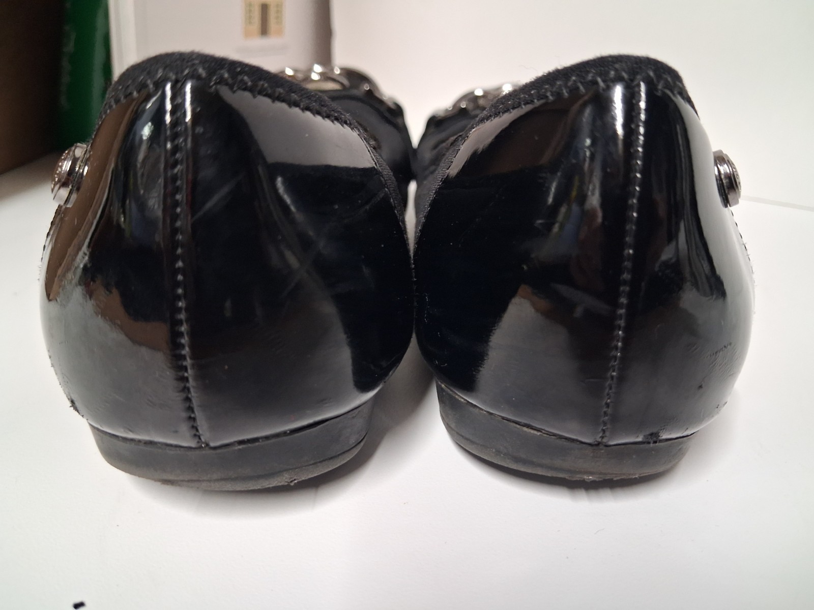 Womens Size 7 1/2 M – ANNE KLEIN SPORT Black Patent Cap Toe Ballet Flats