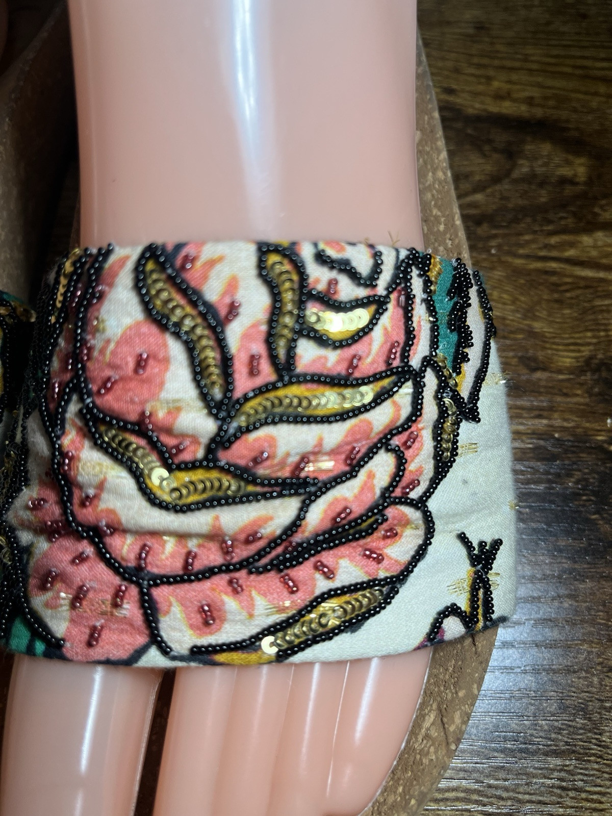 Figue Designer Sandals 8.5-9 Slides Beaded Sequined Rose Pattern Neiman Barneys