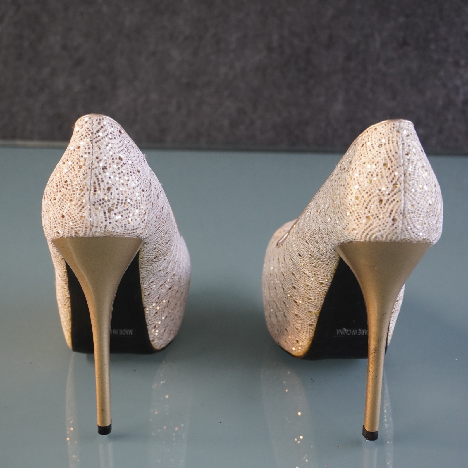 De Blossom Collection Gold Glitter Platform Pumps Heels Size 10 Wedding Prom
