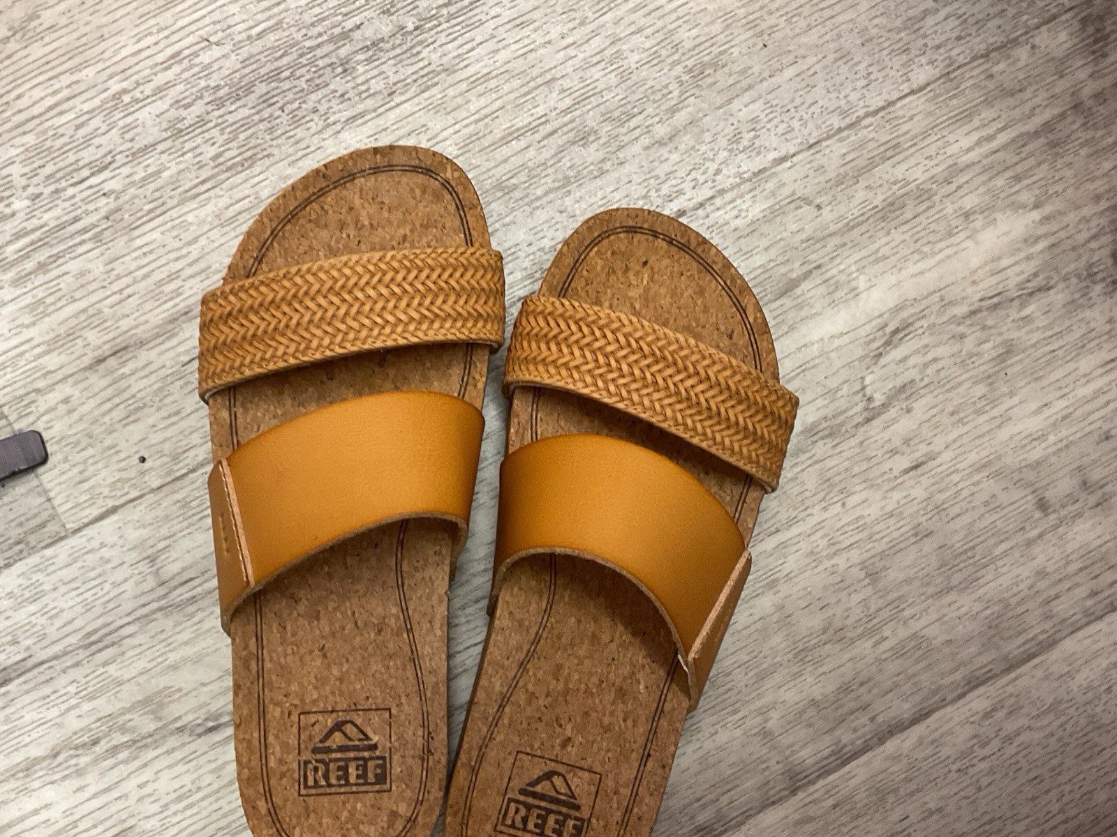 Reef Cushion Vista Hi Platform Sandals 5 Women Slide Faux Leather Chunky Shoes