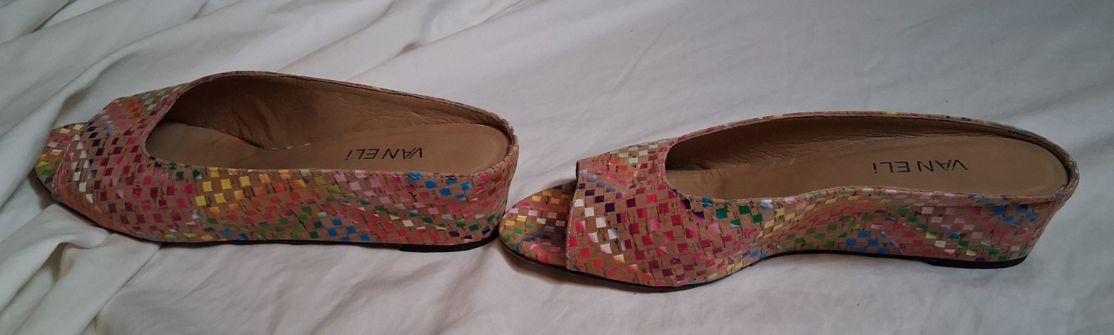 Vaneli Women’s Multicolor Cork Slide-on Sandal (7W)