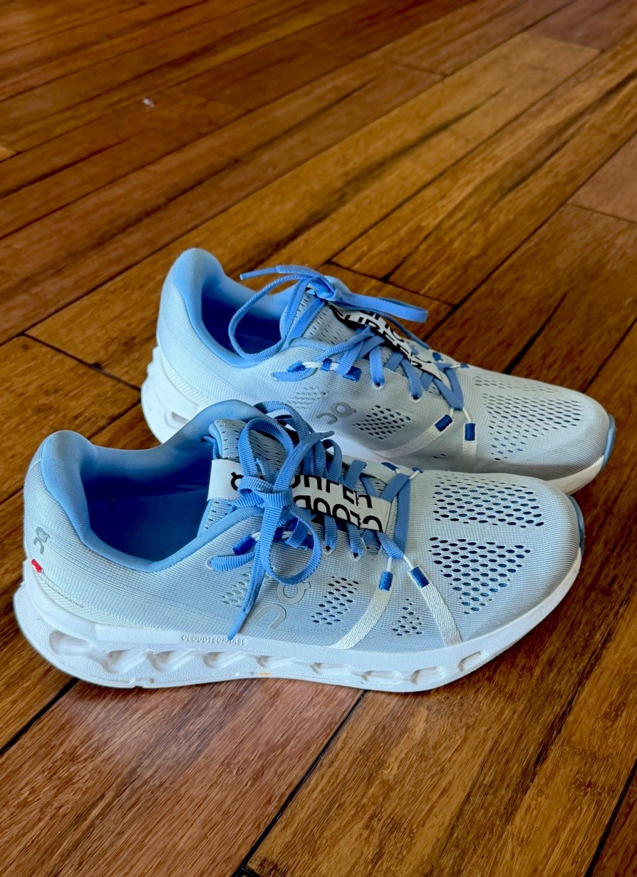 Authentic On Cloudsurfer Womens Heather/White Sneaker Shoes Size 10-Super Comfy!
