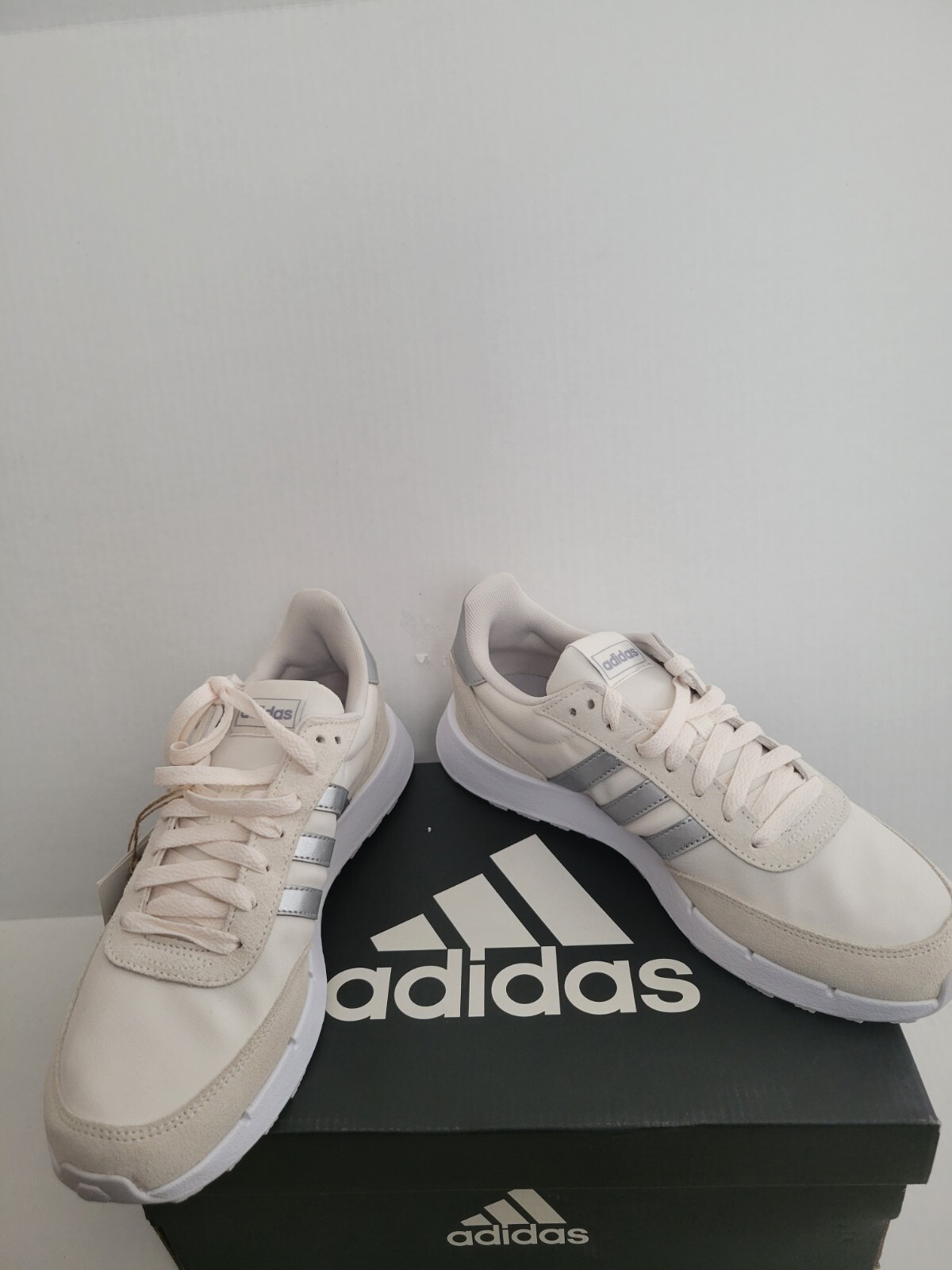 Size 8.5- adidas Run 60S 2.0 Chalk Silver Metallic