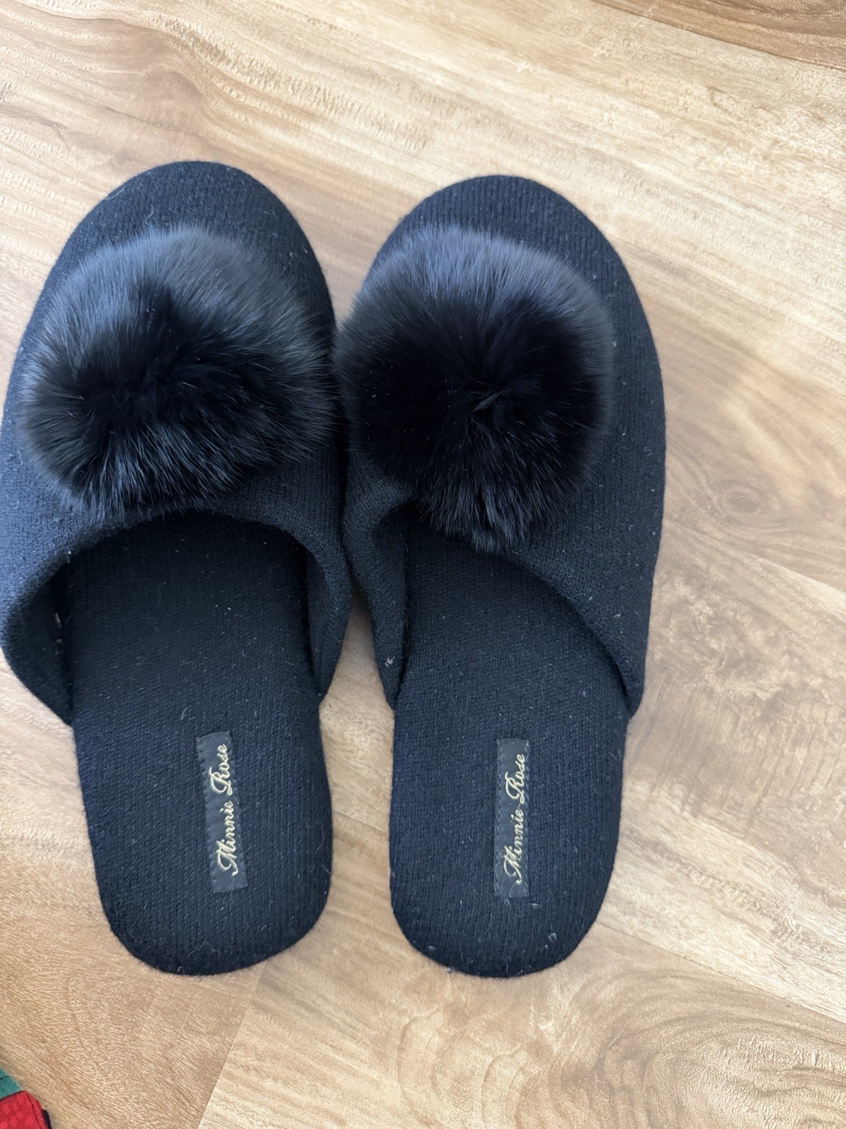 Minnie Rose Black 100% Cashmere Slippers Women’s 9-10 Fur Trim Suede Sole