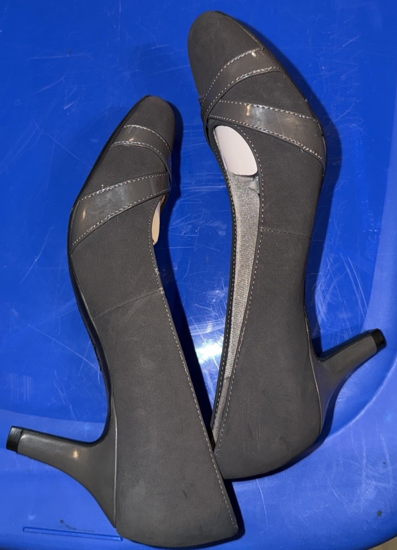 LifeStride Gray Patent Kitten Heel Pumps Women’s Size 8M Man Made Slip On