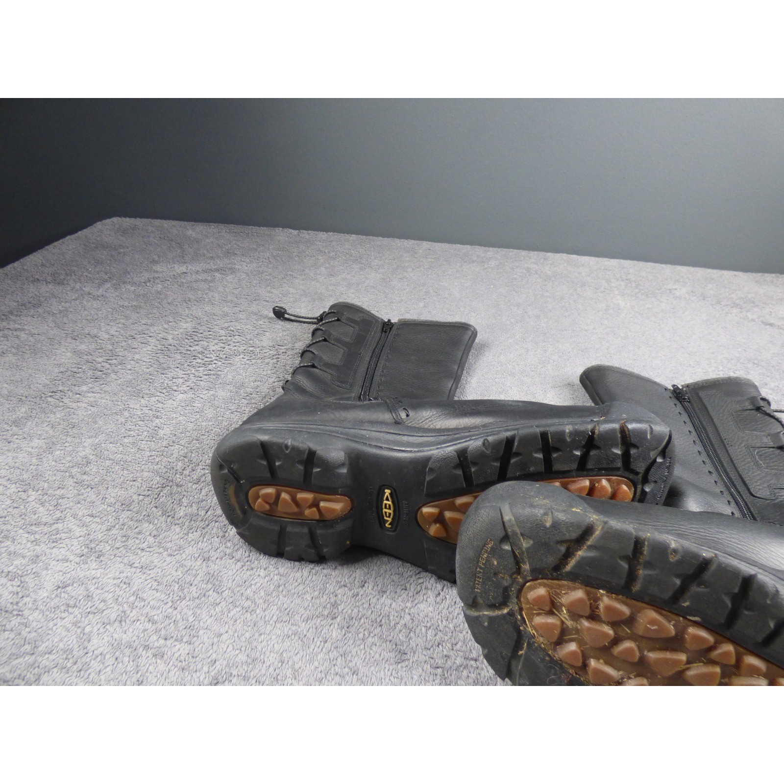 KEEN Bern Baby Bern Black Leather Waterproof Tall Boots Womens 11 Side Zip