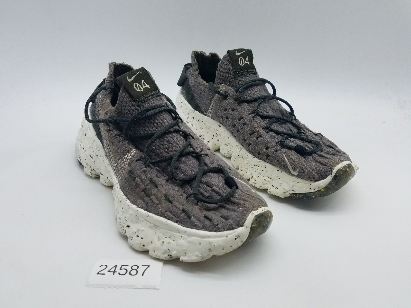 Nike Space Hippie ’04 Women’s Size 8 Running Shoes Cargo Khaki