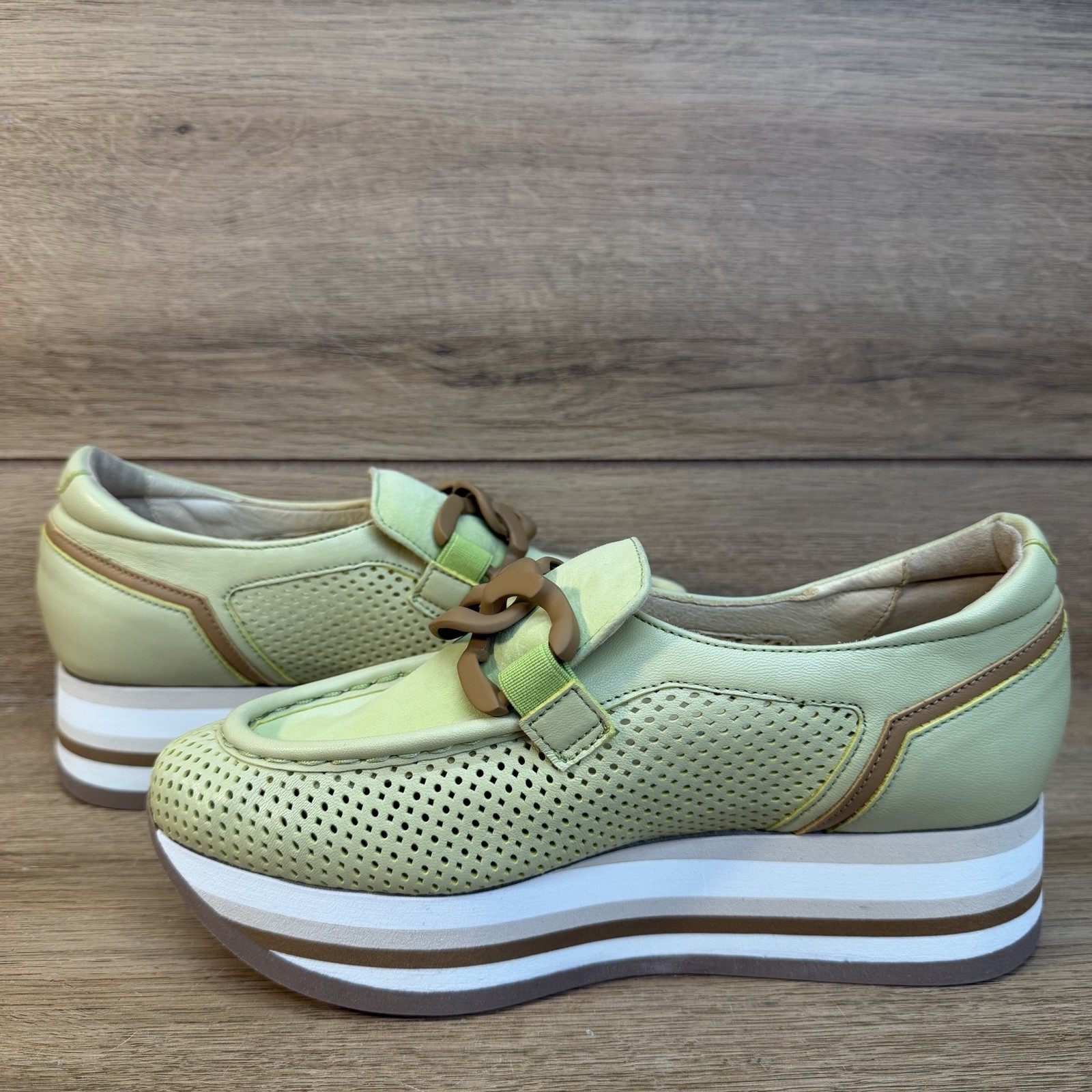 Softwaves Cadie Slip On Suede Platform Shoes Sz 36 US 5.5 Chain Green $350