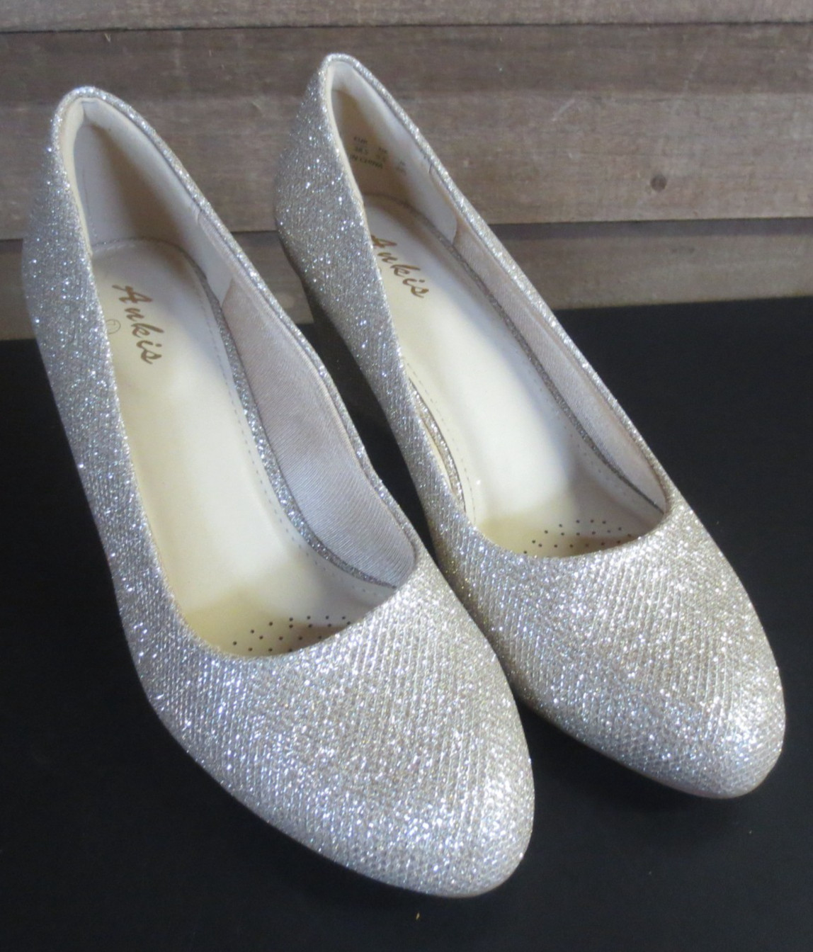 ANKIS WOMEN’S GOLD WEDGE SHOES- US 7.5