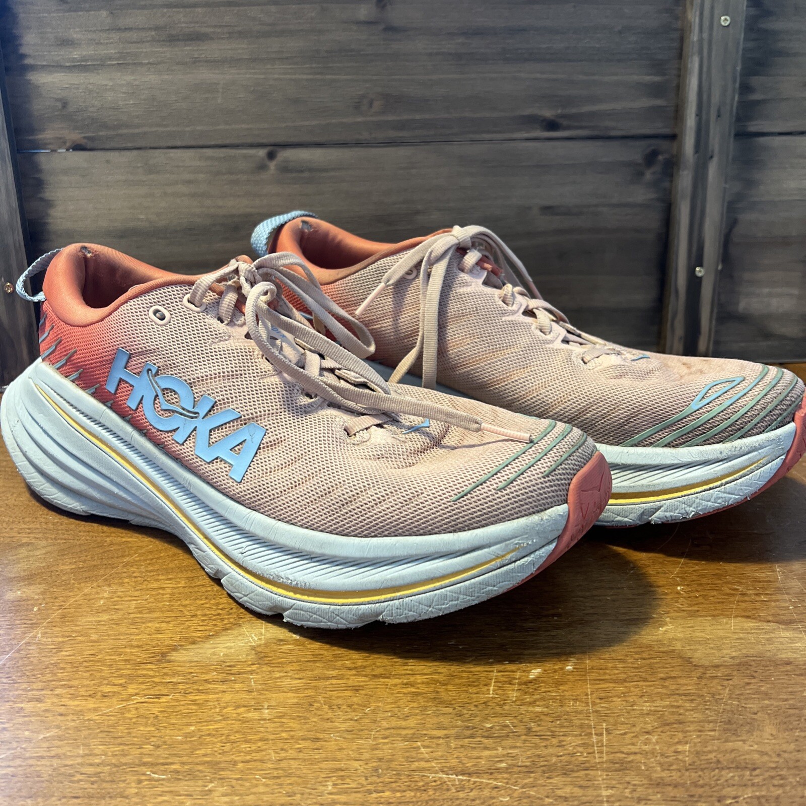 Hoka One One W Bondi X Camellia Peach Parfait Women’s Size 10B 1113513 Shoes