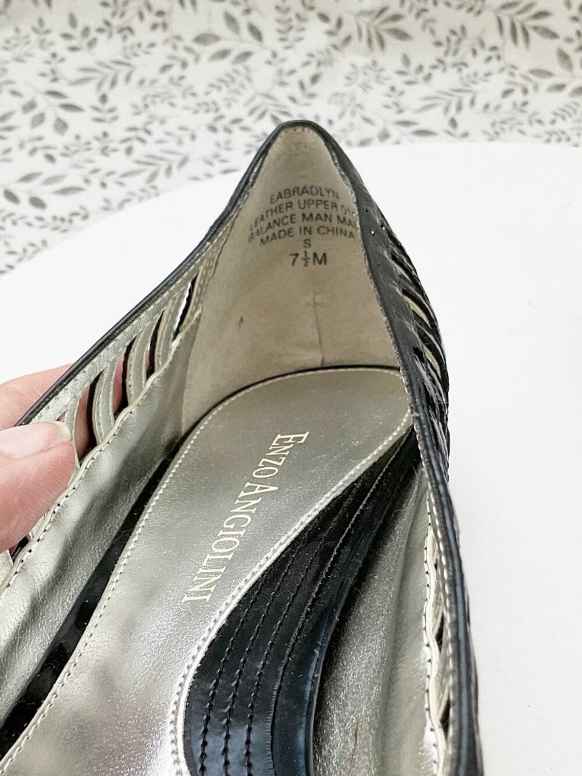 Enzo Angiolini Eabradlyn Black Patent Leather Cutout Peep Toe Flats Women 7.5M