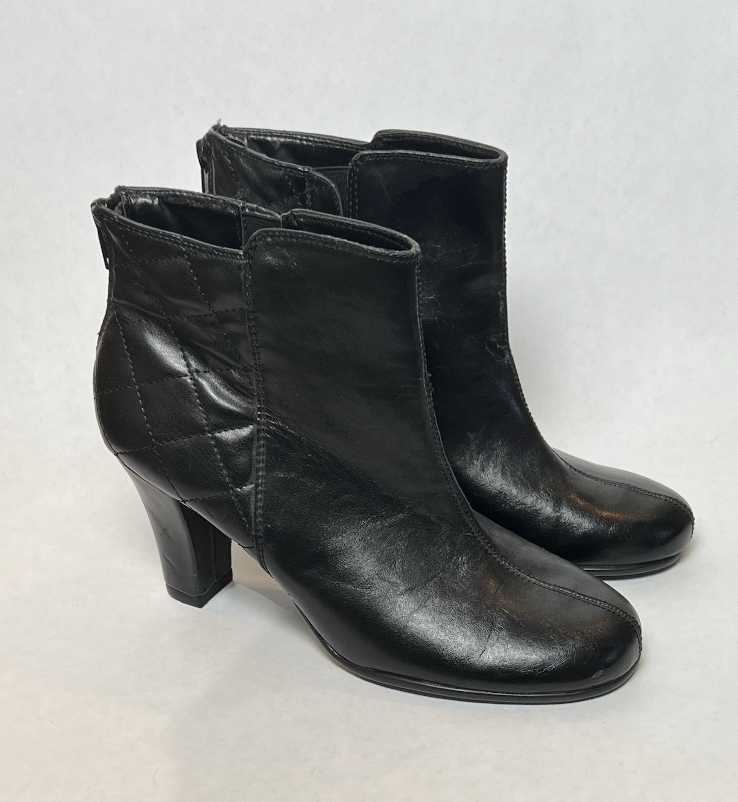 Aerosoles Black Ankle Boots Quilted Zip 3.25” Heel New Size 7