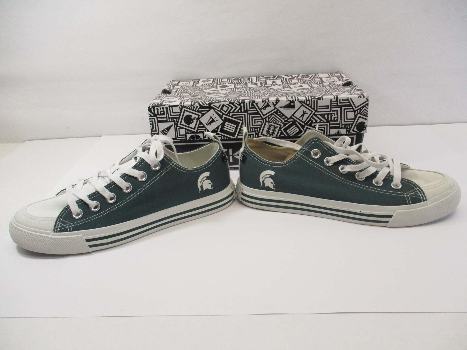 SKICKS Michigan State Spartans Low Top Tennis Shoes Womens Size 8m Sneakers EC