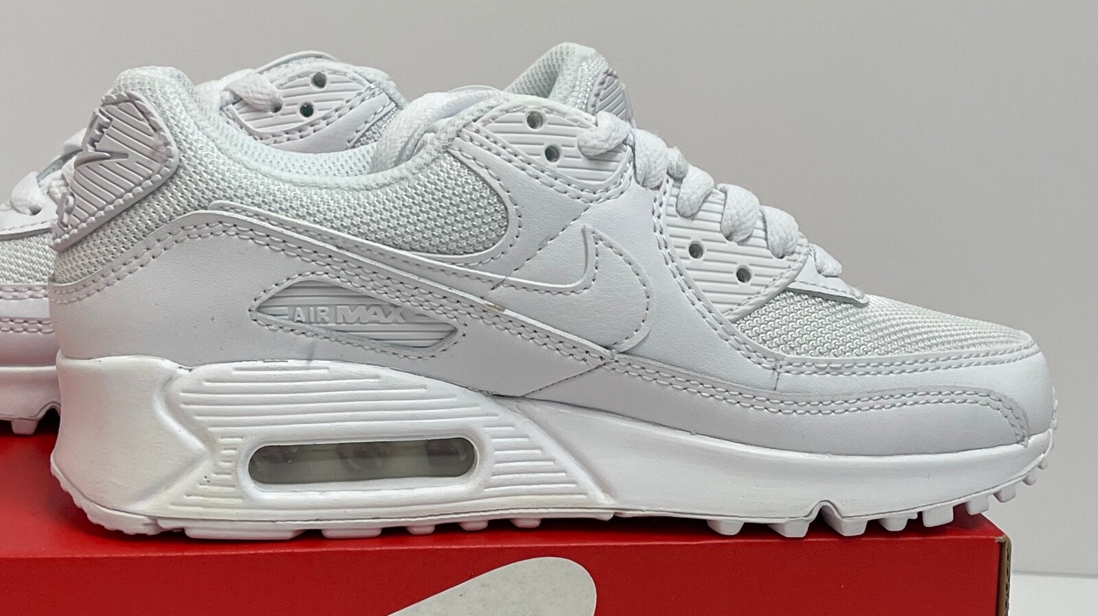 Nike Air Max 90 CQ2560 100 Triple White Women’s Sneakers WOMEN SIZE 5 MEN 3.5